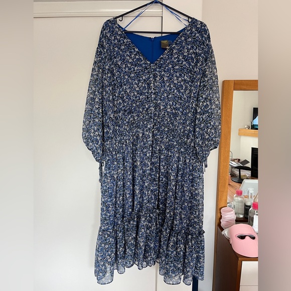 Blue Floral Dress - Size 22 - Picture 1 of 5